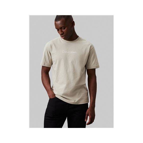 Calvin Klein T-shirt